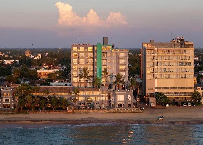 Earl'S Regent Negombo "Golden Shore At Your Door - Find Your Dream Stay"